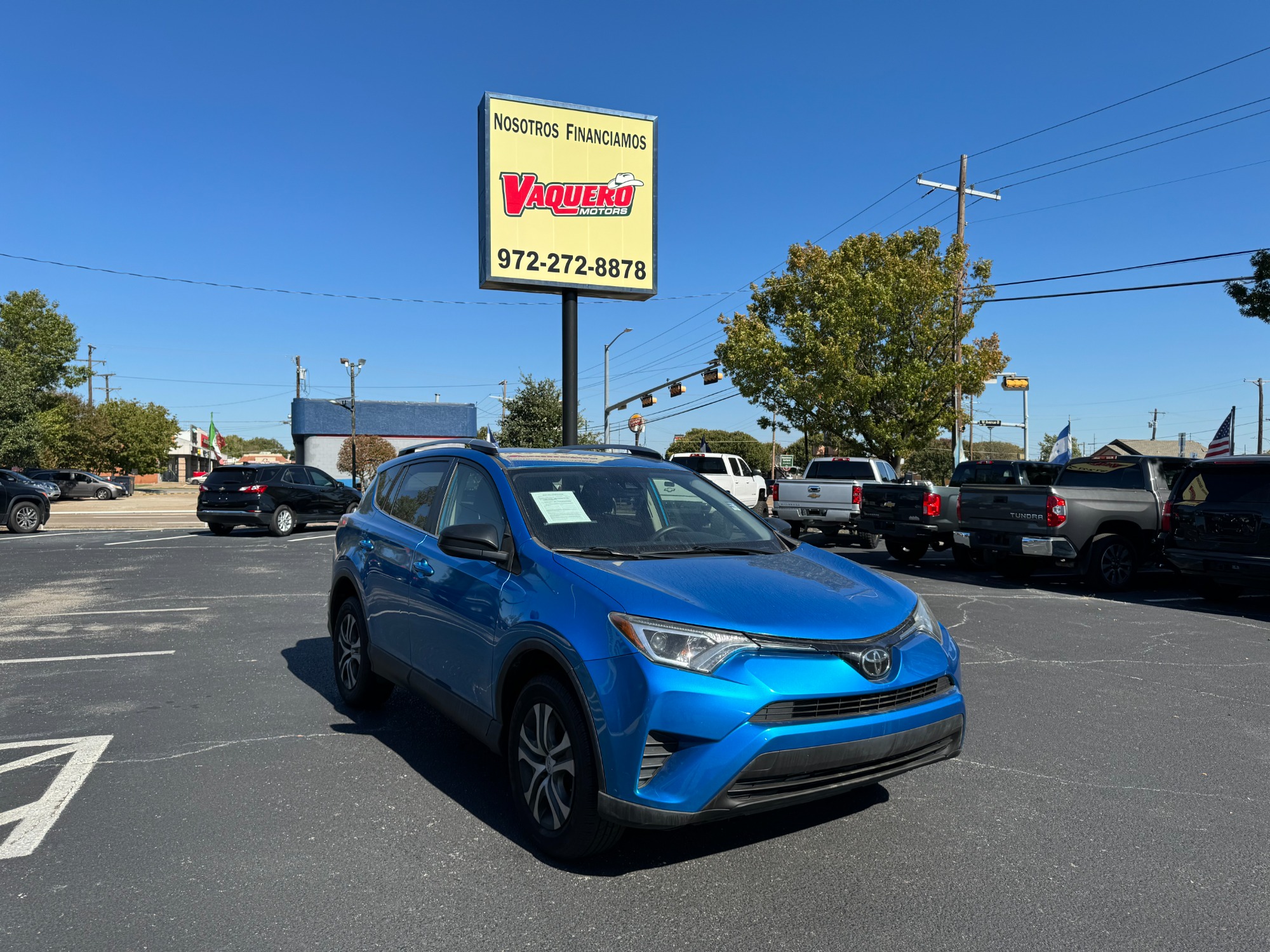 photo of 2018 Toyota RAV4 LE FWD